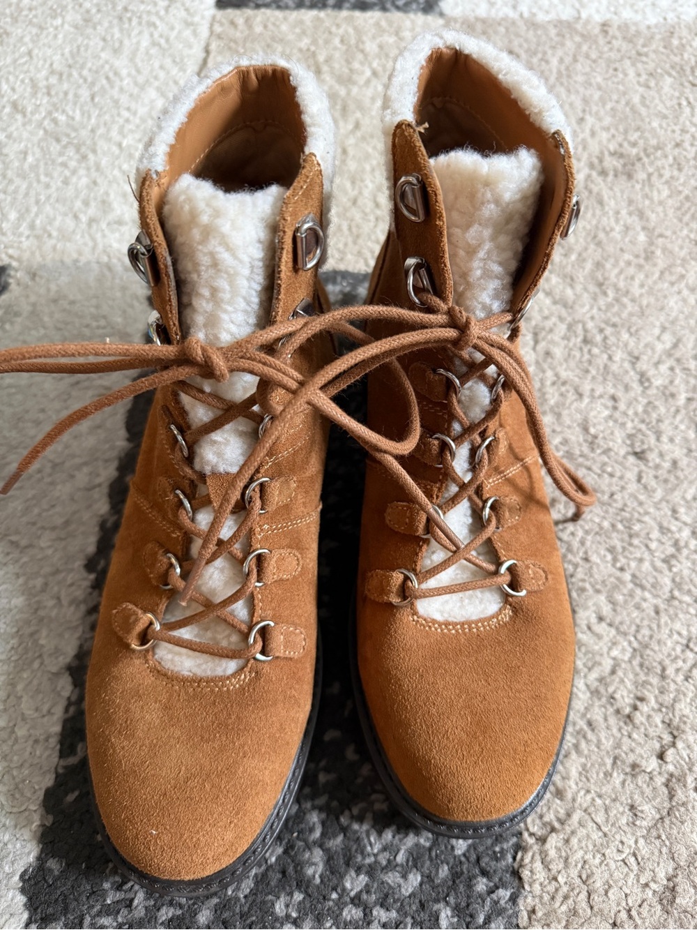 Marc Fisher Women’s Tan Suede Lace-Up Ankle Boots with Shearling Trim- 7.5 - Picture 8 of 10